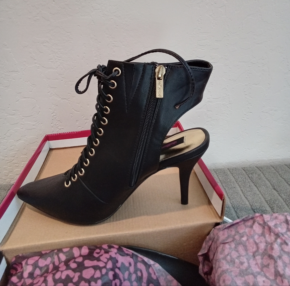 Back Heeled Cut Out Boots